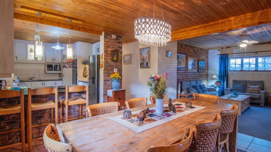 5 Bedroom Property for Sale in Sandbaai Western Cape